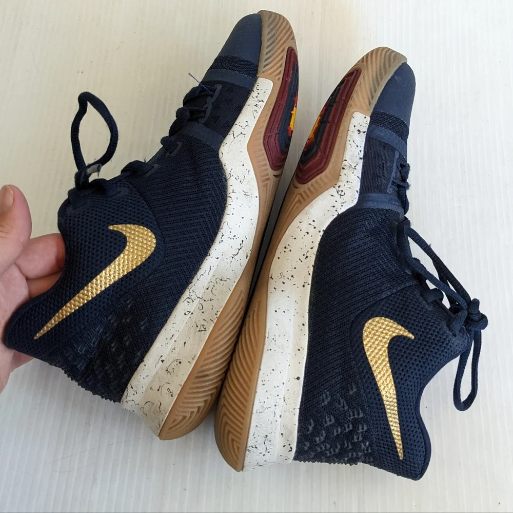 NIKE Kyrie 3 GS Youth High Top Sneakers Obsidian Metallic Gold Size 6.5